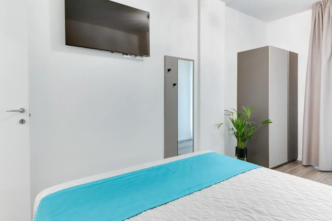 *** Ξενοδοχείο με διαμερίσματα Elegance Suite Apartments - Siroli Collection Τσέρβια Ιταλία